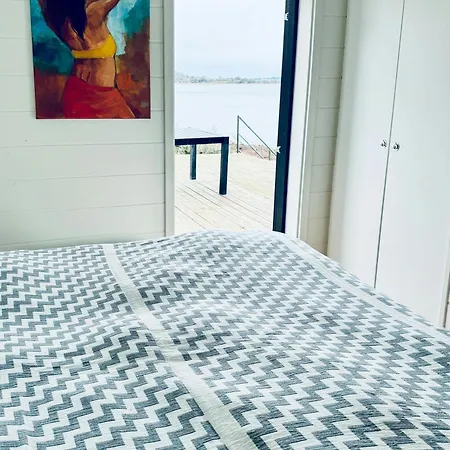 Strandhus Med Panoramaudsigt Ved Anslet ハザスレウ