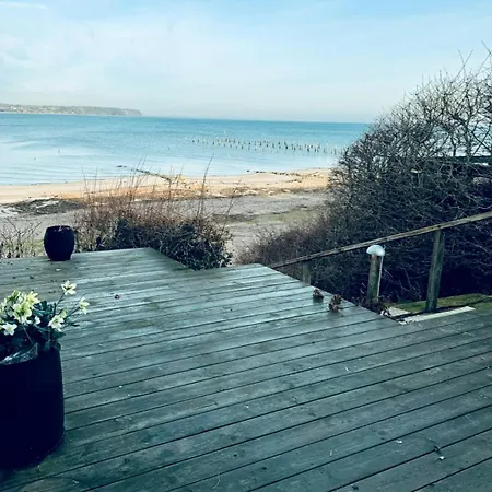 Strandhus Med Panoramaudsigt Ved Anslet ハザスレウ