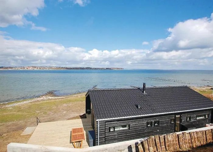 Nyaraló Beach House With Panoramic View At Anslet Beach