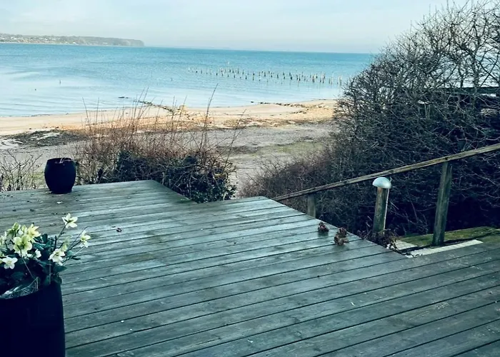 Strandhus Med Panoramaudsigt Ved Anslet ハザスレウ